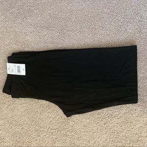 ♦️Sold♦️  medium stretchy black leggings